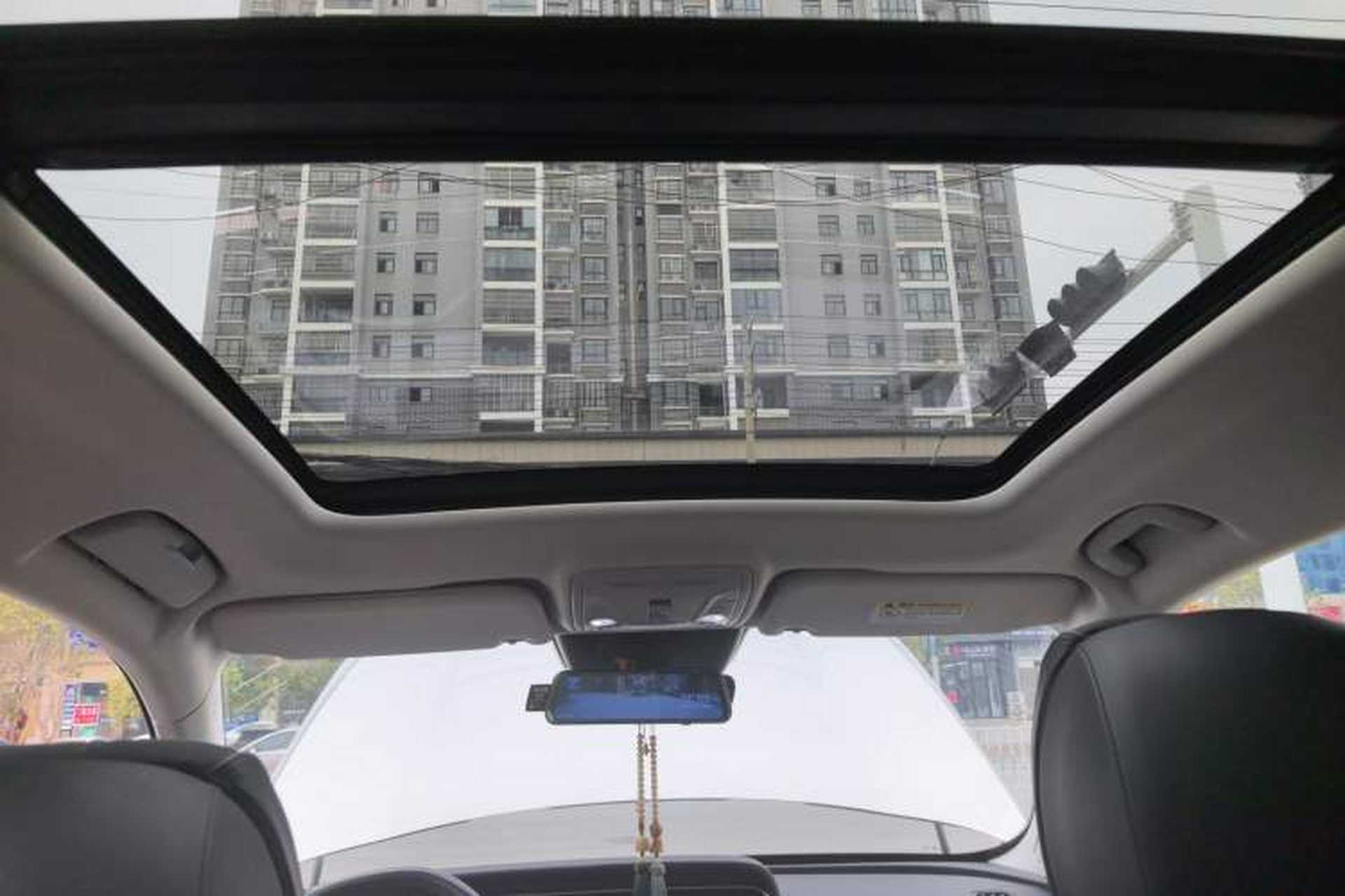 Used Hongqi HS5 2022 Facelifted Version 2.0T Smart Connect Flagship All-Wheel-Drive Edition Headliner
