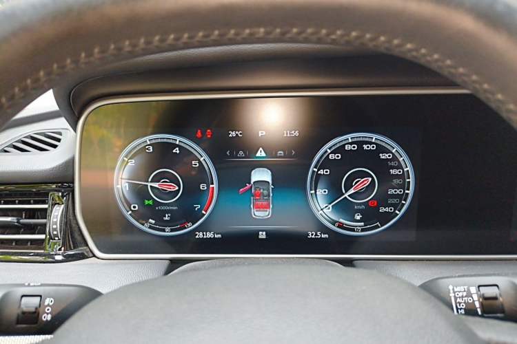 Used Hongqi HS5 2022 Revised Version 2.0T Smart Connect Flagship Edition Instrument Cluster