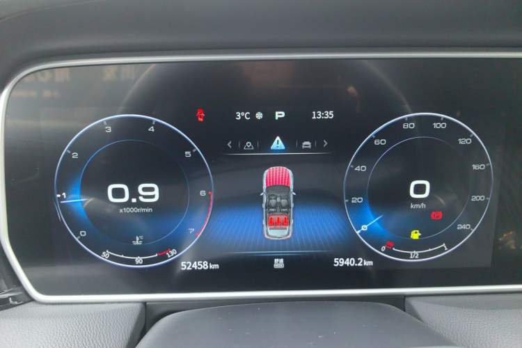 Used Hongqi HS5 2022 Facelifted Version 2.0T Smart Connect Flagship All-Wheel-Drive Edition Instrument Cluster