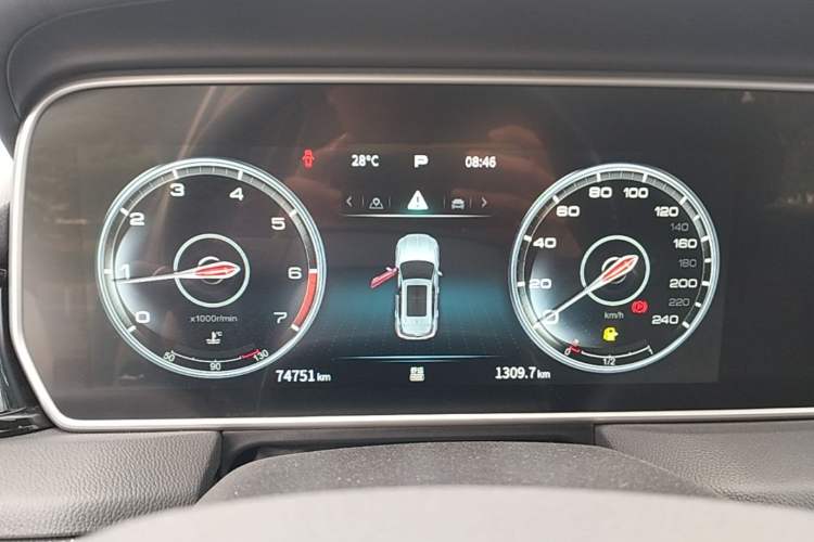 Used Hongqi HS5 2022 Revised Version 2.0T Smart Connect Flagship Edition Instrument Cluster