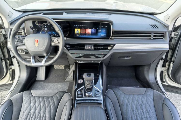 Used Hongqi HS5 2022 Facelifted Version 2.0T Smart Connect Flagship All-Wheel-Drive Edition Interior 1