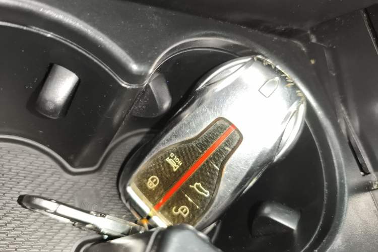 Used Hongqi HS5 2022 Revised Version 2.0T Smart Connect Flagship Edition Interior 1