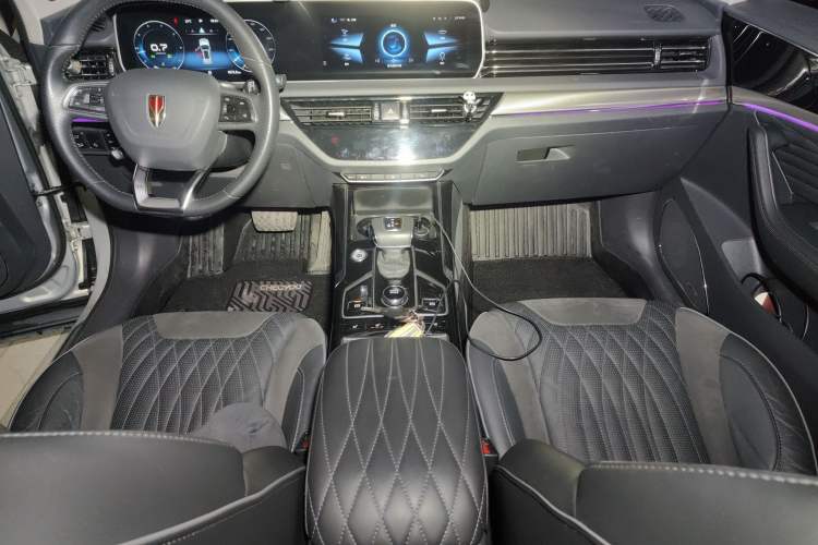 Used Hongqi HS5 2022 2.0T Smart Connect Flagship Enjoyment Purchase Edition Interior 2
