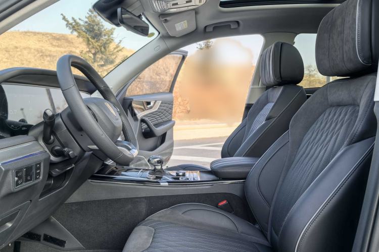 Used Hongqi HS5 2022 Facelifted Version 2.0T Smart Connect Flagship All-Wheel-Drive Edition Interior 3