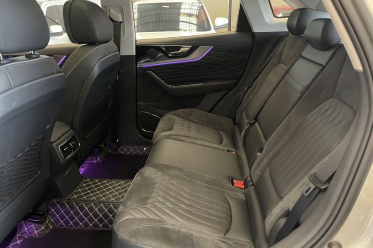Used Hongqi HS5 2022 Revised Version 2.0T Smart Connect Flagship Edition Interior 3