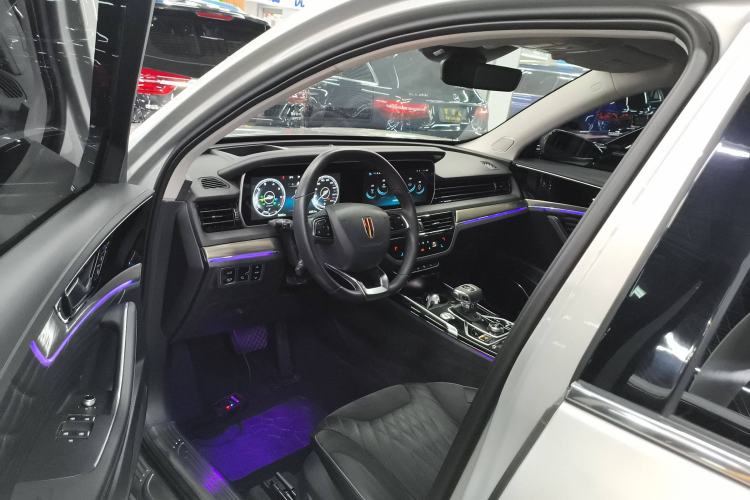 Used Hongqi HS5 2022 Revised Version 2.0T Smart Connect Flagship Edition Interior 3