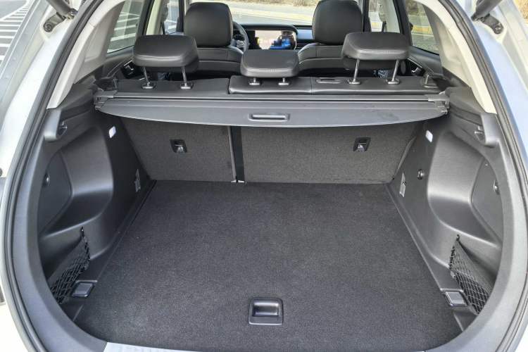 Used Hongqi HS5 2022 Facelifted Version 2.0T Smart Connect Flagship All-Wheel-Drive Edition Interior 5