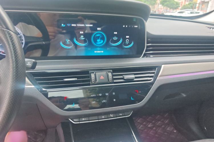 Used Hongqi HS5 2022 Revised Version 2.0T Smart Connect Flagship Edition Interior 5