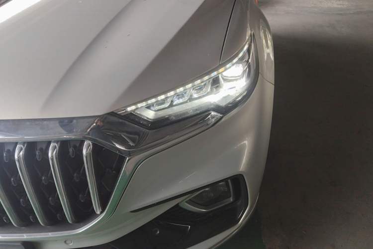 Used Hongqi HS5 2022 Revised Version 2.0T Smart Connect Flagship Edition Left Front Headlight