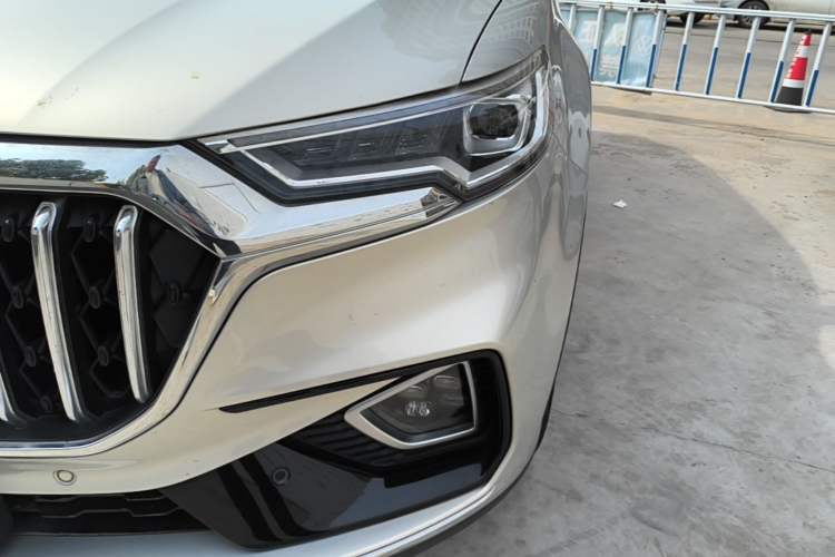 Used Hongqi HS5 2022 Facelifted Version 2.0T Smart Connect Flagship All-Wheel-Drive Edition Left Front Headlight