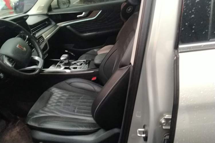 Used Hongqi HS5 2022 Revised Version 2.0T Smart Connect Flagship Edition Left Front Seat