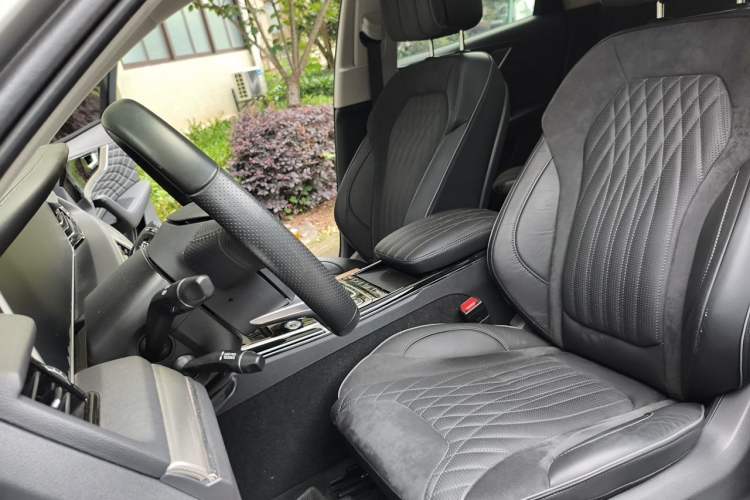 Used Hongqi HS5 2022 Revised Version 2.0T Smart Connect Flagship Edition Left Front Seat