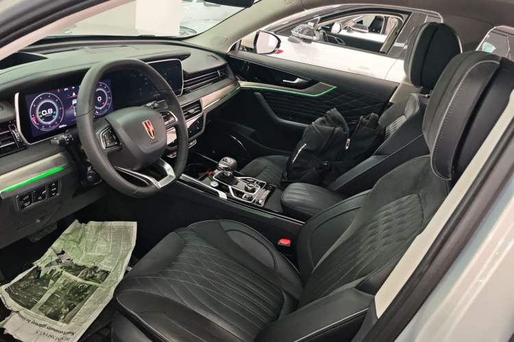 Used Hongqi HS5 2022 Facelifted Version 2.0T Smart Connect Flagship All-Wheel-Drive Edition Left Front Seat
