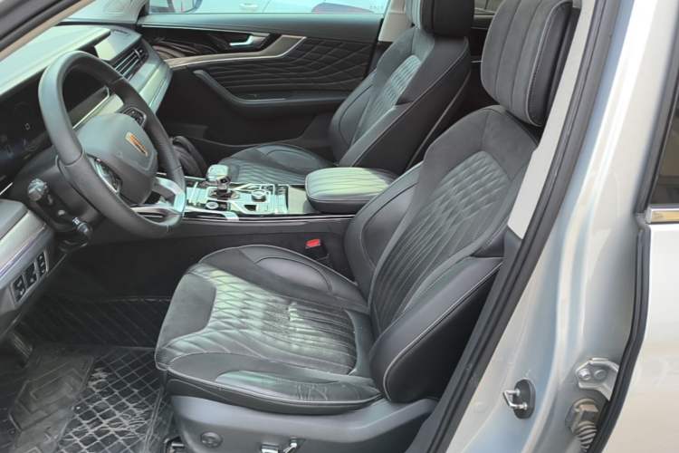 Used Hongqi HS5 2022 Facelifted Version 2.0T Smart Connect Flagship All-Wheel-Drive Edition Left Front Seat