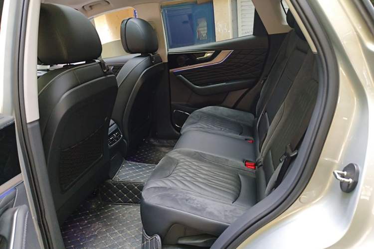 Used Hongqi HS5 2022 Revised Version 2.0T Smart Connect Flagship Edition Left Rear Seat