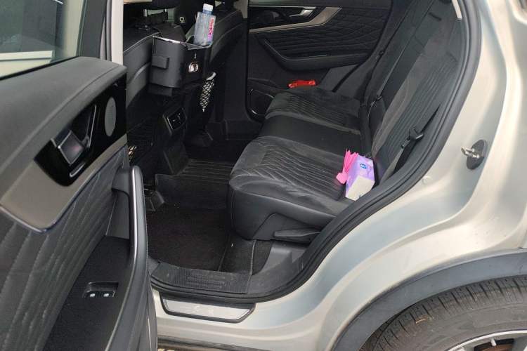 Used Hongqi HS5 2022 2.0T Smart Connect Flagship Edition Left Rear Seat