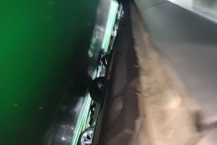 Used Hongqi HS5 2022 2.0T Smart Connect Flagship Enjoyment Purchase Edition Left Side Sill