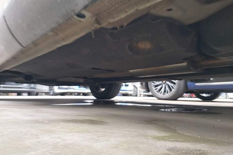 Used Hongqi HS5 2022 Revised Version 2.0T Smart Connect Flagship Edition Left Side Sill