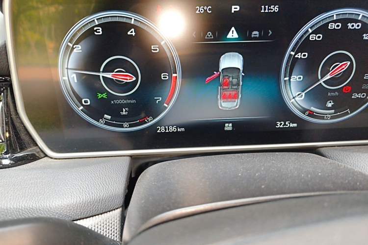 Used Hongqi HS5 2022 Revised Version 2.0T Smart Connect Flagship Edition Odometer Close Up