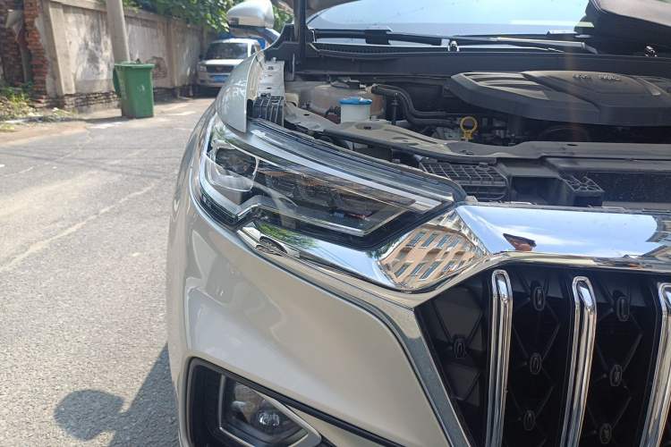 Used Hongqi HS5 2022 2.0T Smart Connect Flagship All-Wheel-Drive Version Right Front Headlight