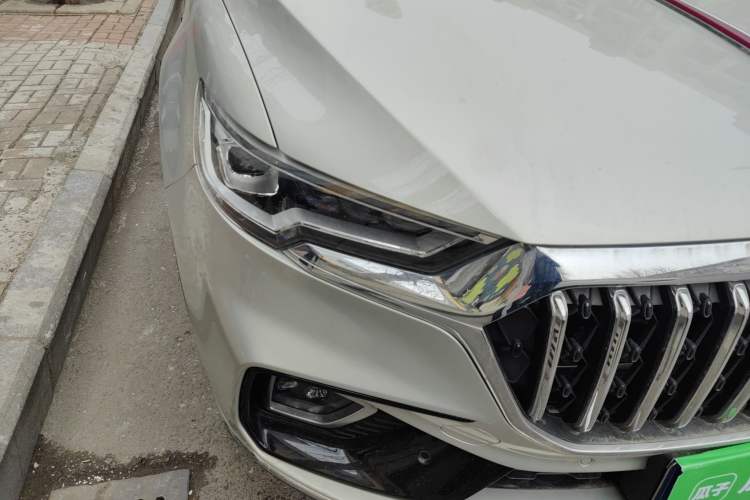 Used Hongqi HS5 2022 Revised Version 2.0T Smart Connect Flagship Edition Right Front Headlight