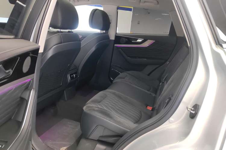 Used Hongqi HS5 2022 Revised Version 2.0T Smart Connect Flagship Edition Right Rear Seat