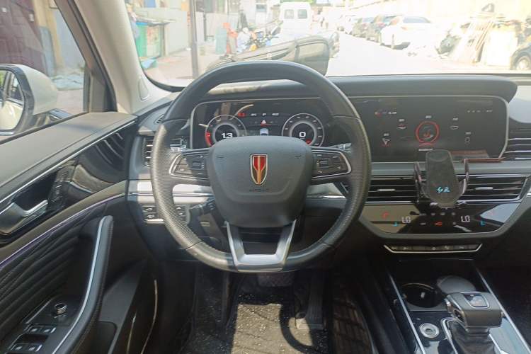 Used Hongqi HS5 2022 2.0T Smart Connect Flagship All-Wheel-Drive Version Steering Wheel