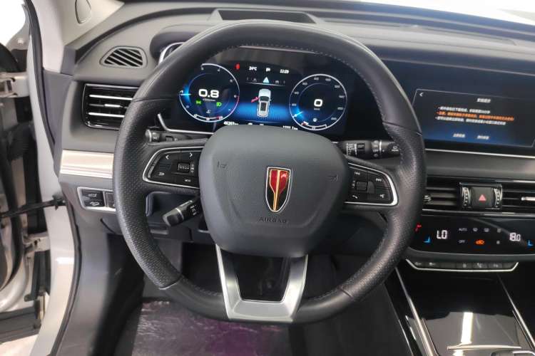 Used Hongqi HS5 2022 Revised Version 2.0T Smart Connect Flagship Edition Steering Wheel