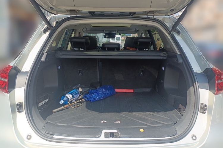 Used Hongqi HS5 2022 2.0T Smart Connect Flagship All-Wheel-Drive Version Trunk