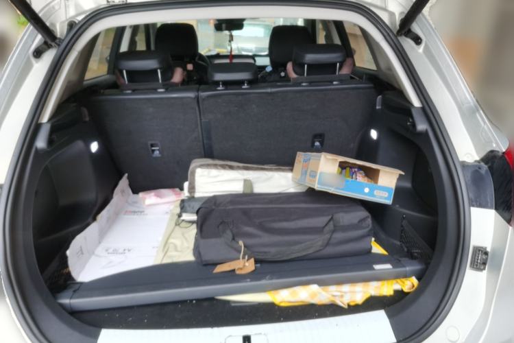 Used Hongqi HS5 2022 Revised Version 2.0T Smart Connect Flagship Edition Trunk