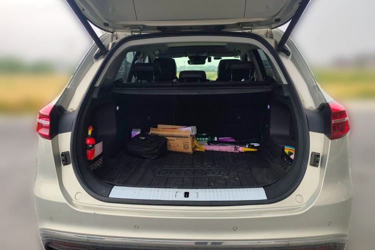 Used Hongqi HS5 2022 2.0T Smart Connect Flagship Edition Trunk