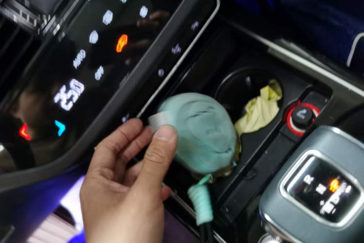 Used Hongqi HS5 2022 Revised Version 2.0T Smart Connect Flagship Edition Vehicle Key