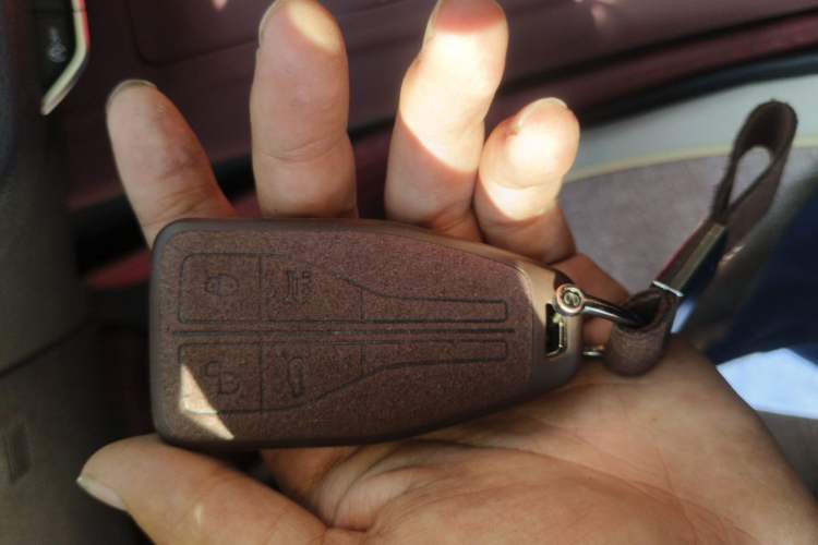 Used Hongqi HS5 2022 2.0T Smart Connect Flagship Edition Vehicle Key