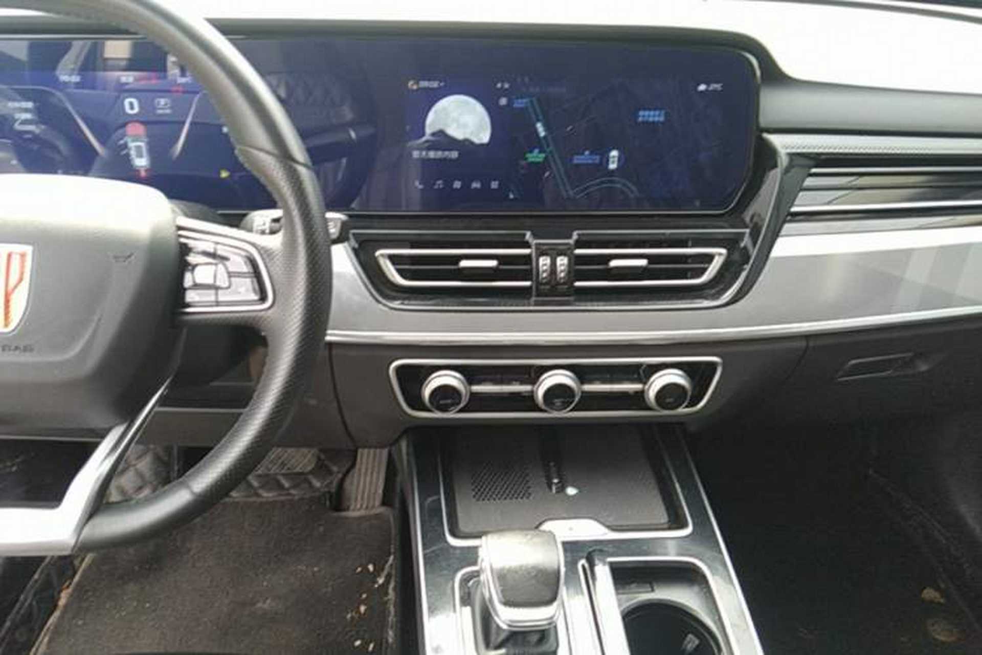 Used Hongqi HS5 2023 2.0T Qixiang Pro Edition Audio And AC Panel