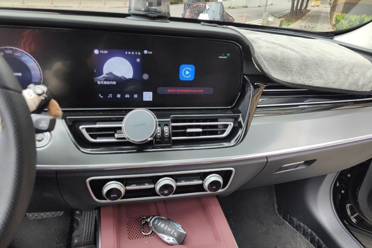 Used Hongqi HS5 2023 2.0T Four-Wheel Drive Flagship Pro Edition Audio And AC Panel
