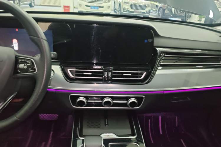 Used Hongqi HS5 2023 2.0T Four-Wheel Drive Flagship Pro Edition Audio And AC Panel
