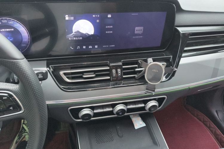 Used Hongqi HS5 2023 2.0T Qixiang Pro Edition Audio And AC Panel