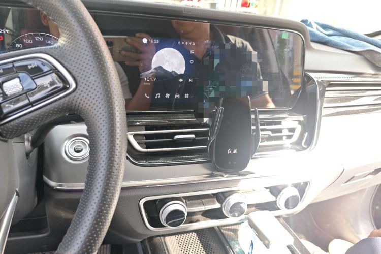 Used Hongqi HS5 2023 2.0T Qixiang Pro 500 000th Unit Commemorative Edition Audio And AC Panel