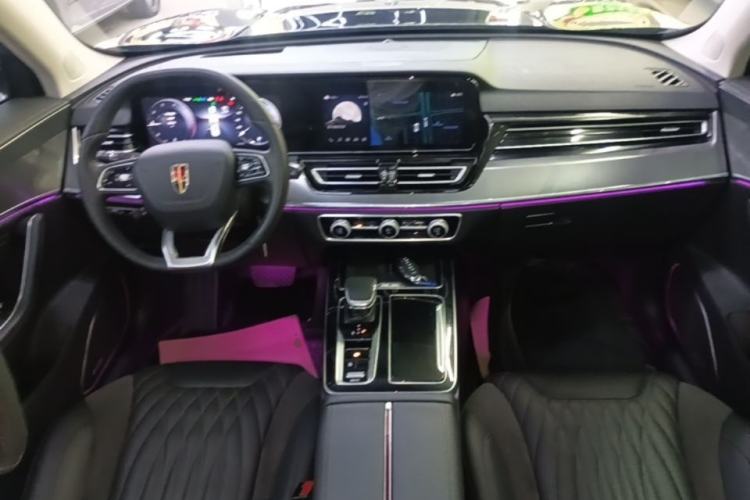 Used Hongqi HS5 2023 2.0T Qixiang Pro Edition Center Console