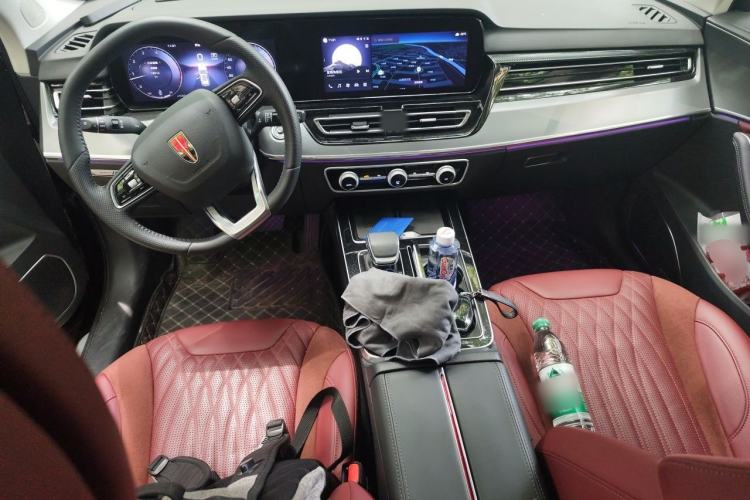 Used Hongqi HS5 2023 2.0T Qixiang Pro Edition Center Console
