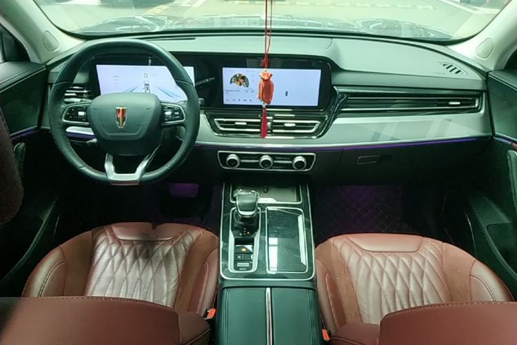 Used Hongqi HS5 2023 2.0T Four-Wheel Drive Flagship Pro Edition Center Console