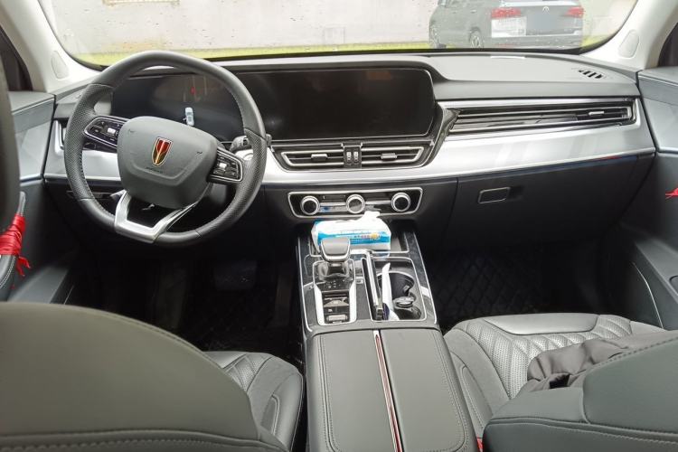 Used Hongqi HS5 2023 2.0T Four-Wheel Drive Flagship Pro Edition Center Console