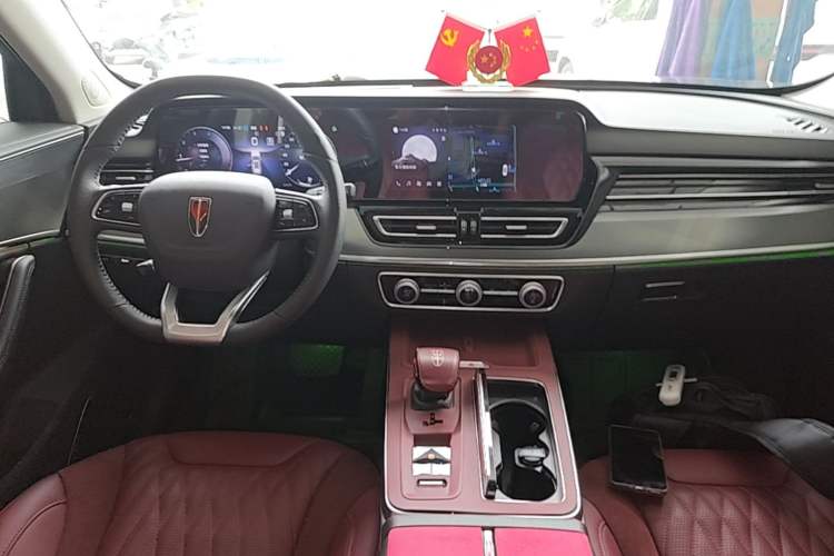 Used Hongqi HS5 2023 2.0T Qixiang Pro Edition Center Console