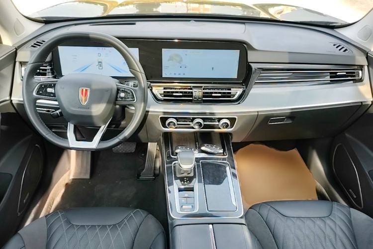 Used Hongqi HS5 2023 2.0T Qixiang Pro Edition Center Console