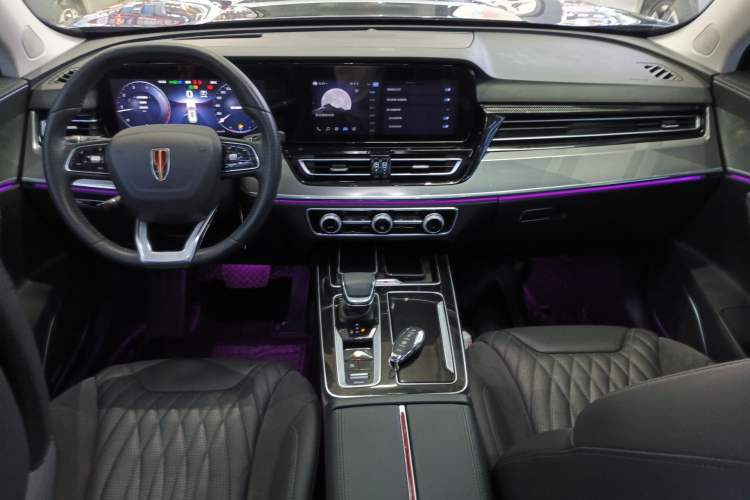 Used Hongqi HS5 2023 2.0T Qixiang Pro Edition Center Console