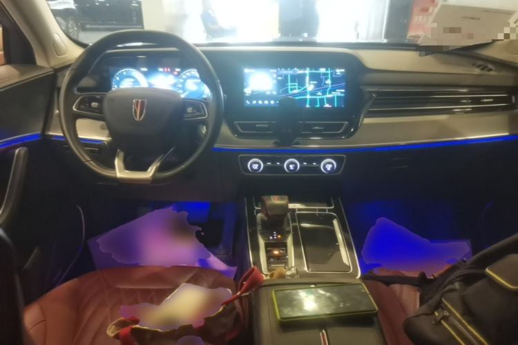 Used Hongqi HS5 2023 2.0T Qixiang Pro Edition Center Console