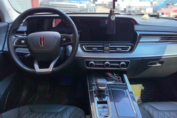 Used Hongqi HS5 2023 2.0T Four-Wheel Drive Flagship Pro 500 000th Unit Commemorative Edition Center Console