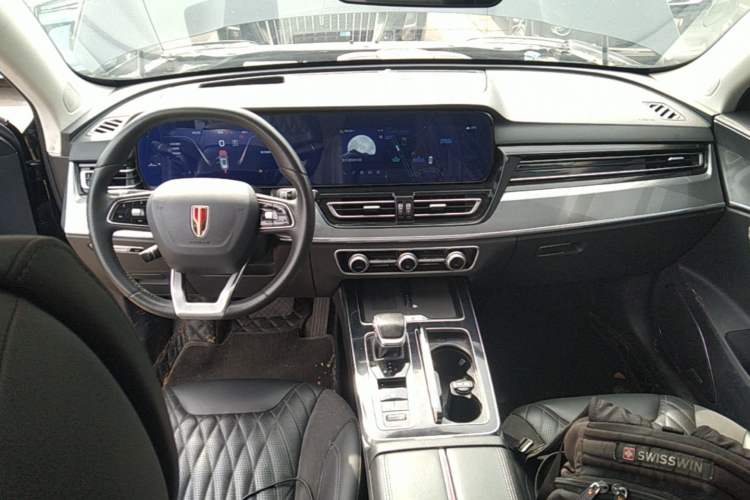 Used Hongqi HS5 2023 2.0T Qixiang Pro Edition Center Console