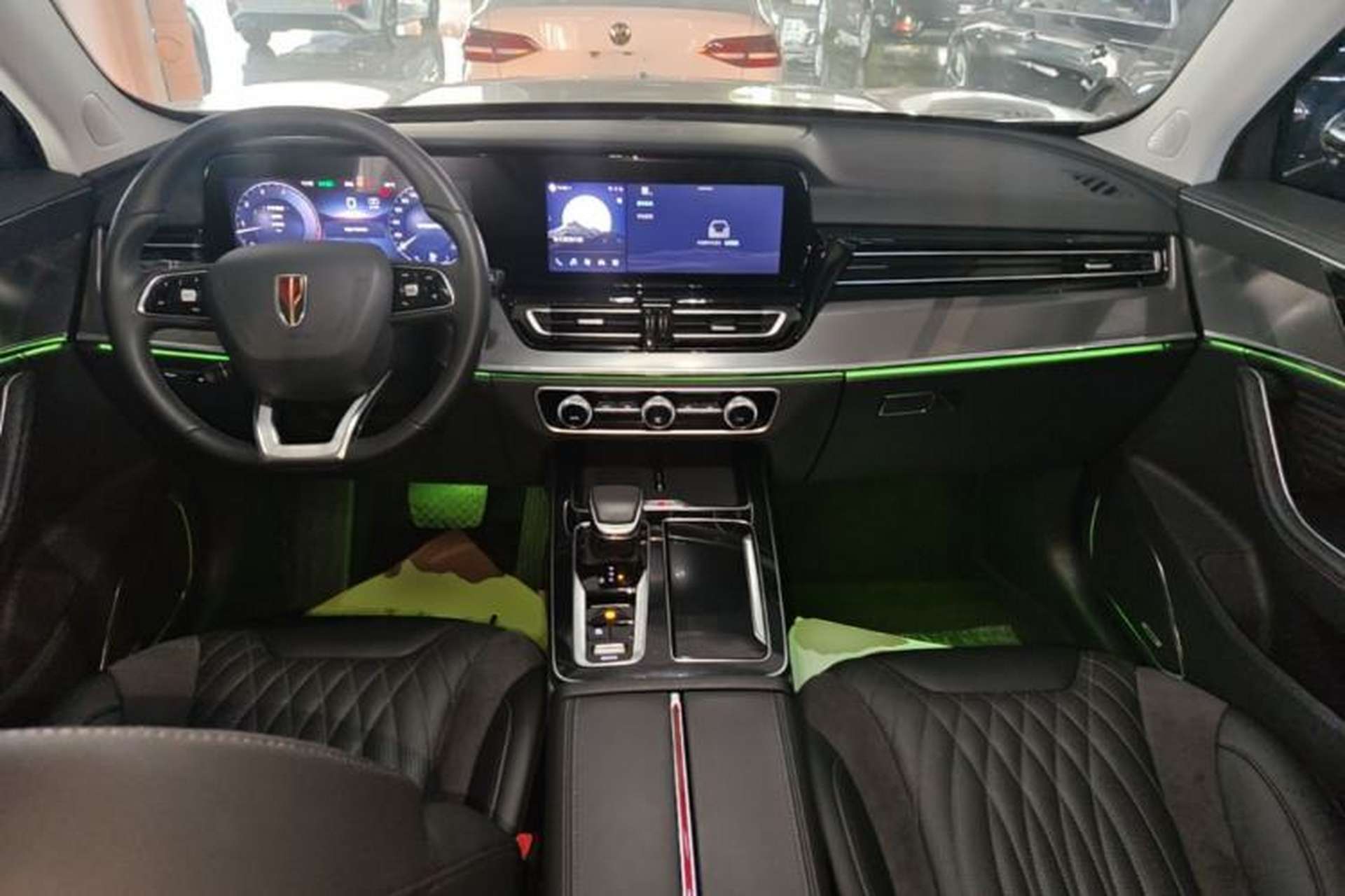 Used Hongqi HS5 2023 2.0T Qixiang Pro Edition Center Console