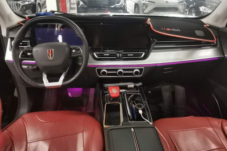 Used Hongqi HS5 2023 2.0T Qixiang Pro Edition Center Console